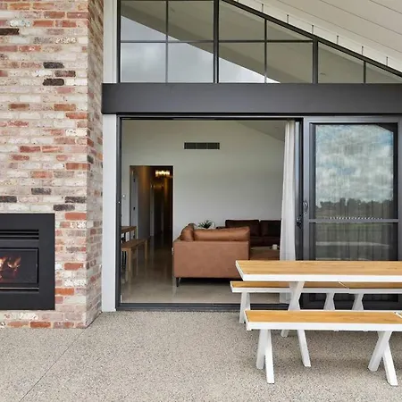 Golf Fronted Getaway Silverwoods Yarrawonga Exterior photo