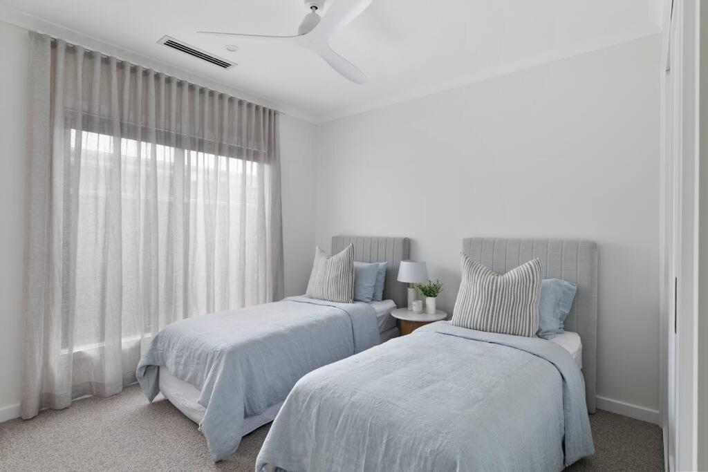 Golf Fronted Getaway Silverwoods Holiday home