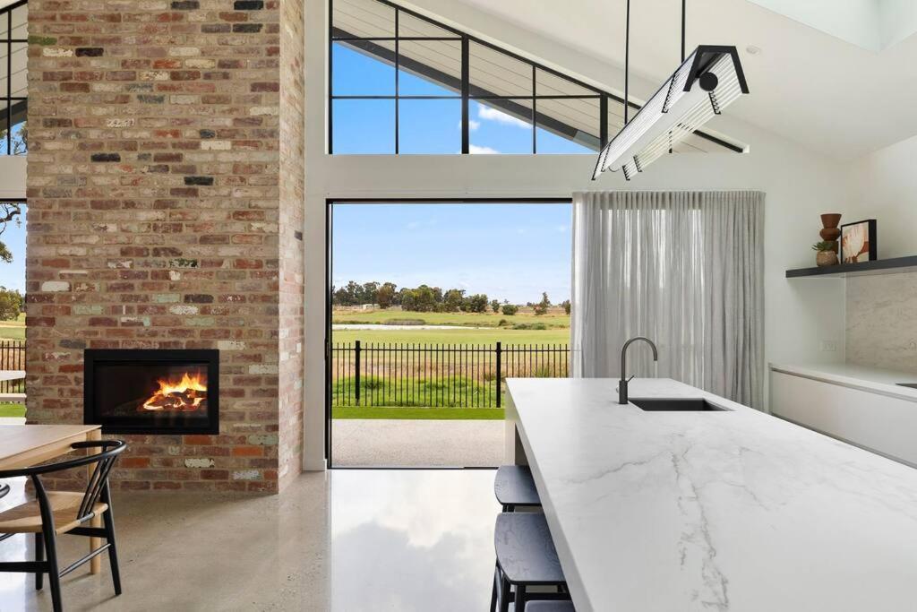 Holiday home Golf Fronted Getaway Silverwoods Yarrawonga