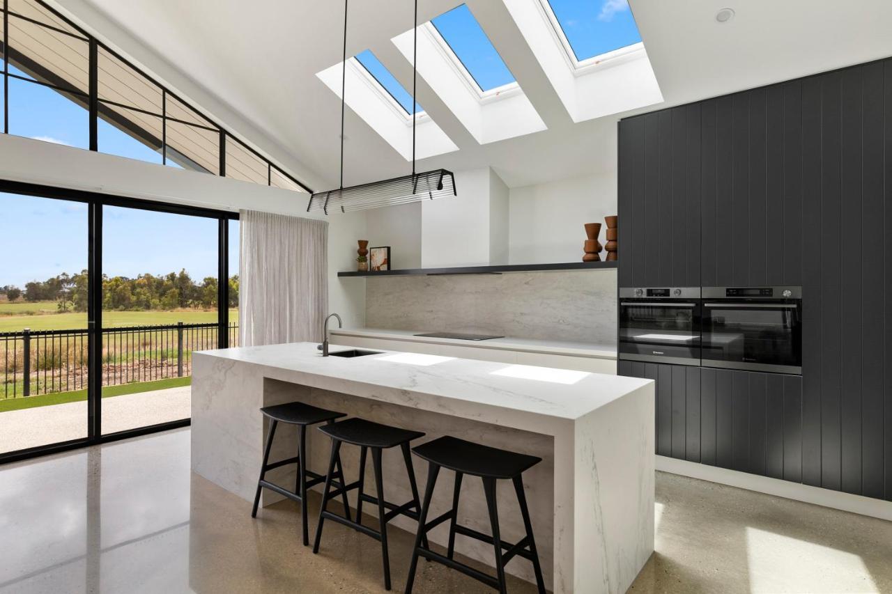 Holiday home Golf Fronted Getaway Silverwoods Yarrawonga